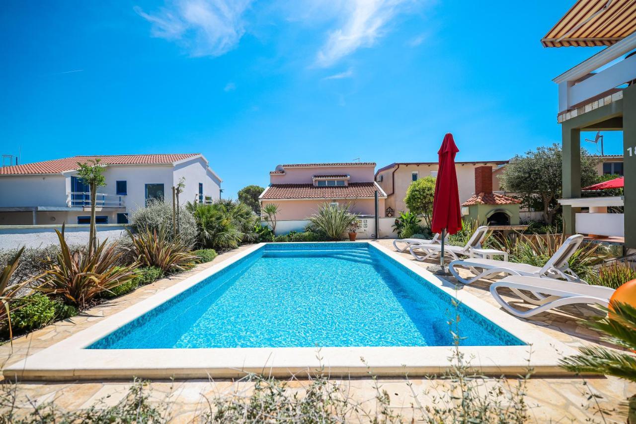 Villa Goga Vir Luaran gambar